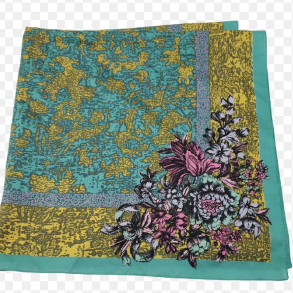 Axcess Women's Scarf Pretty Colors Floral 30"x30" Square Head Scarf